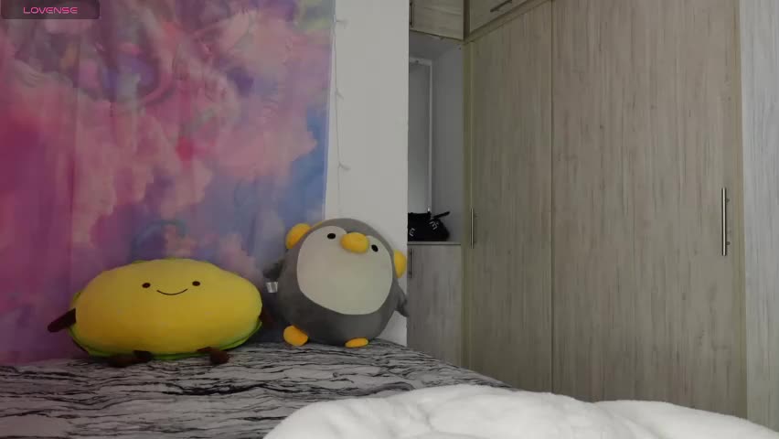 leyre_lerr Adult Chat April 13, 2026