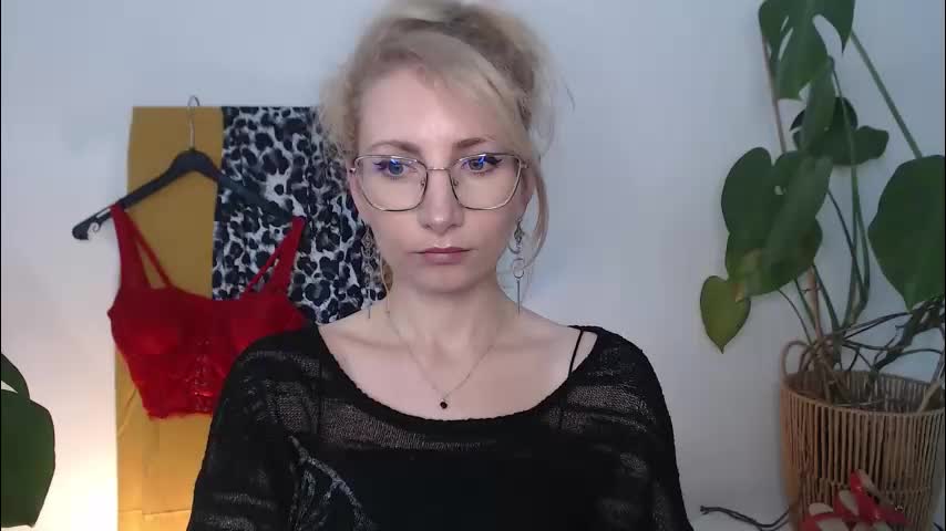 cinderellamoon Adult Chat April 13, 2026