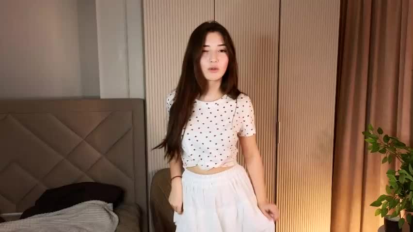 luveniatoan Adult Chat April 13, 2026