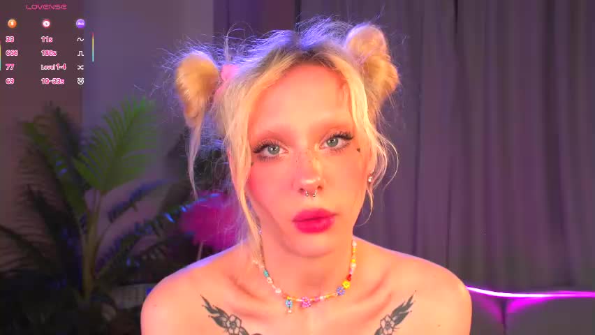 nikkisilk Adult Chat April 13, 2026