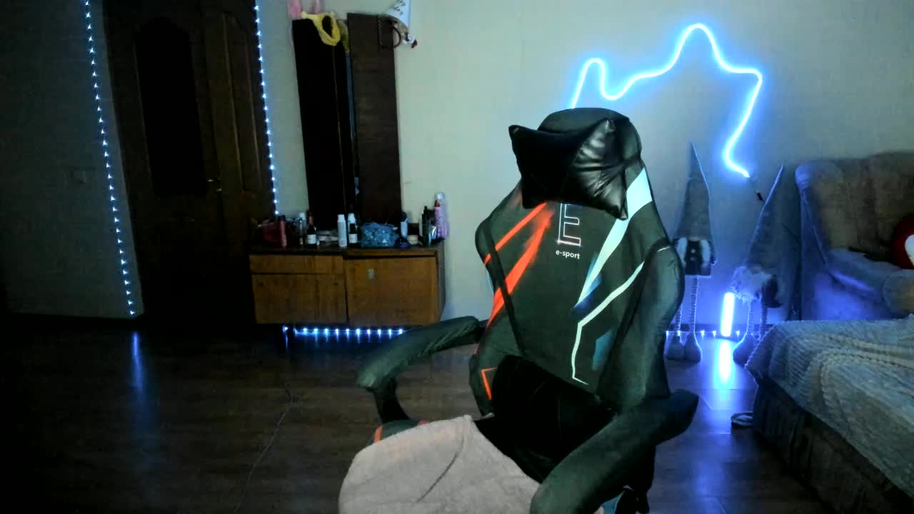 UkraineGirl Adult Chat April 13, 2026