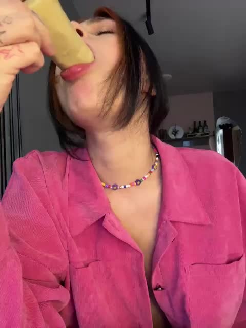 Vanessa-Tenderness Adult Chat April 14, 2026