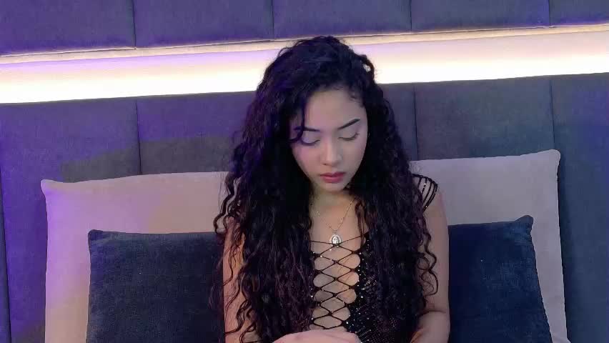 emma_martinn Adult Chat April 13, 2026