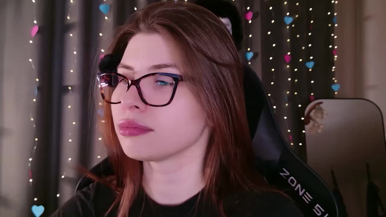 inside_tori Adult Chat April 14, 2026