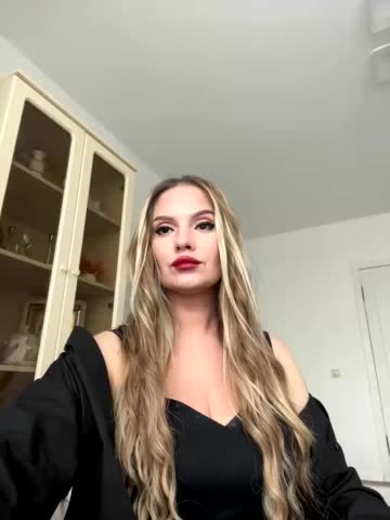 _SKYY_____ Adult Chat April 14, 2026