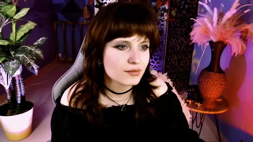 lolaasmus Adult Chat April 13, 2026