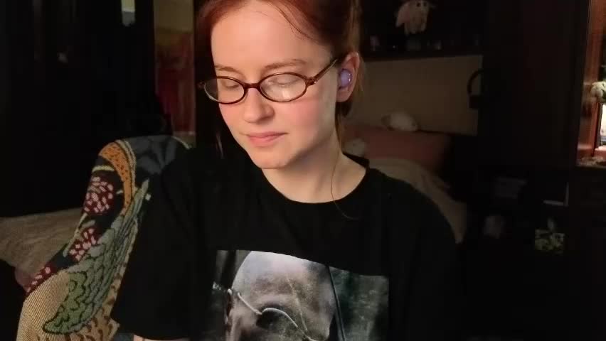 wow_luvng Adult Chat April 14, 2026