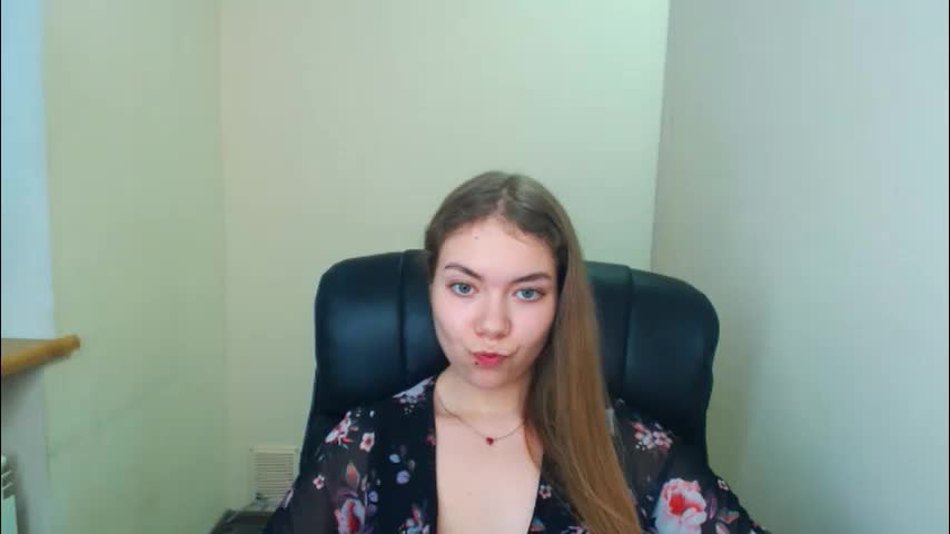 zoey_deuttch Adult Chat April 14, 2026