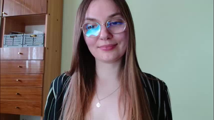 ellyxtasty Adult Chat April 14, 2026