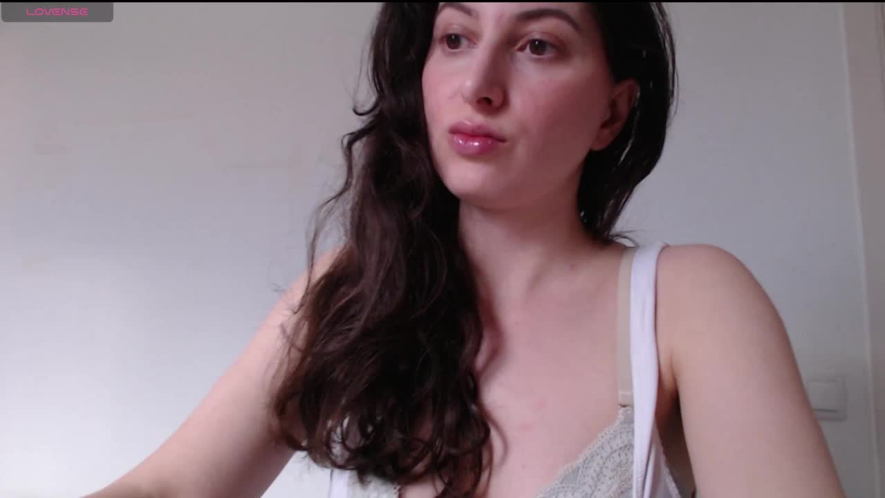 Hot-lina Adult Chat April 14, 2026