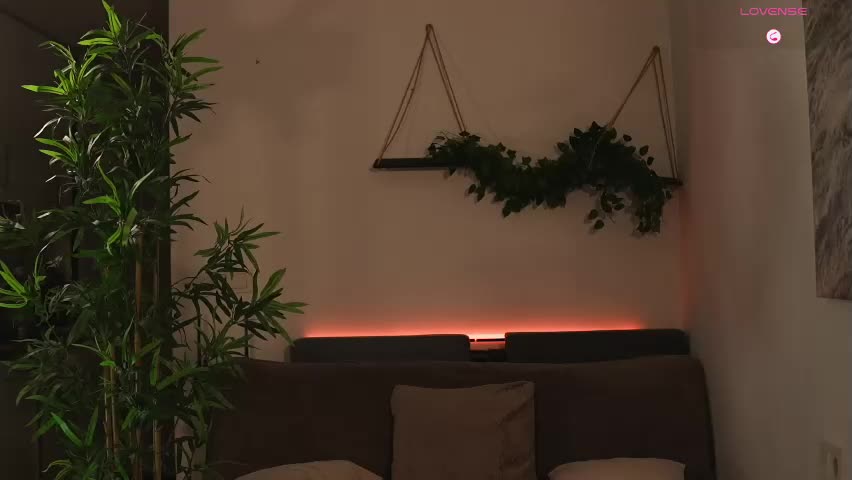 jaylee_kryss Adult Chat April 14, 2026