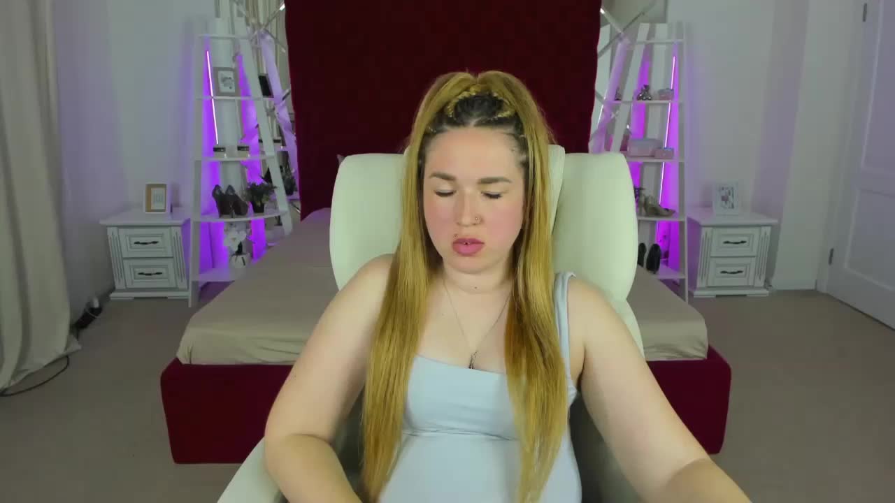 SofiiDarling Adult Chat April 14, 2026
