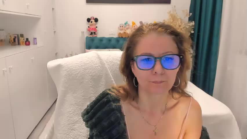 prettyblackeyes Adult Chat April 14, 2026