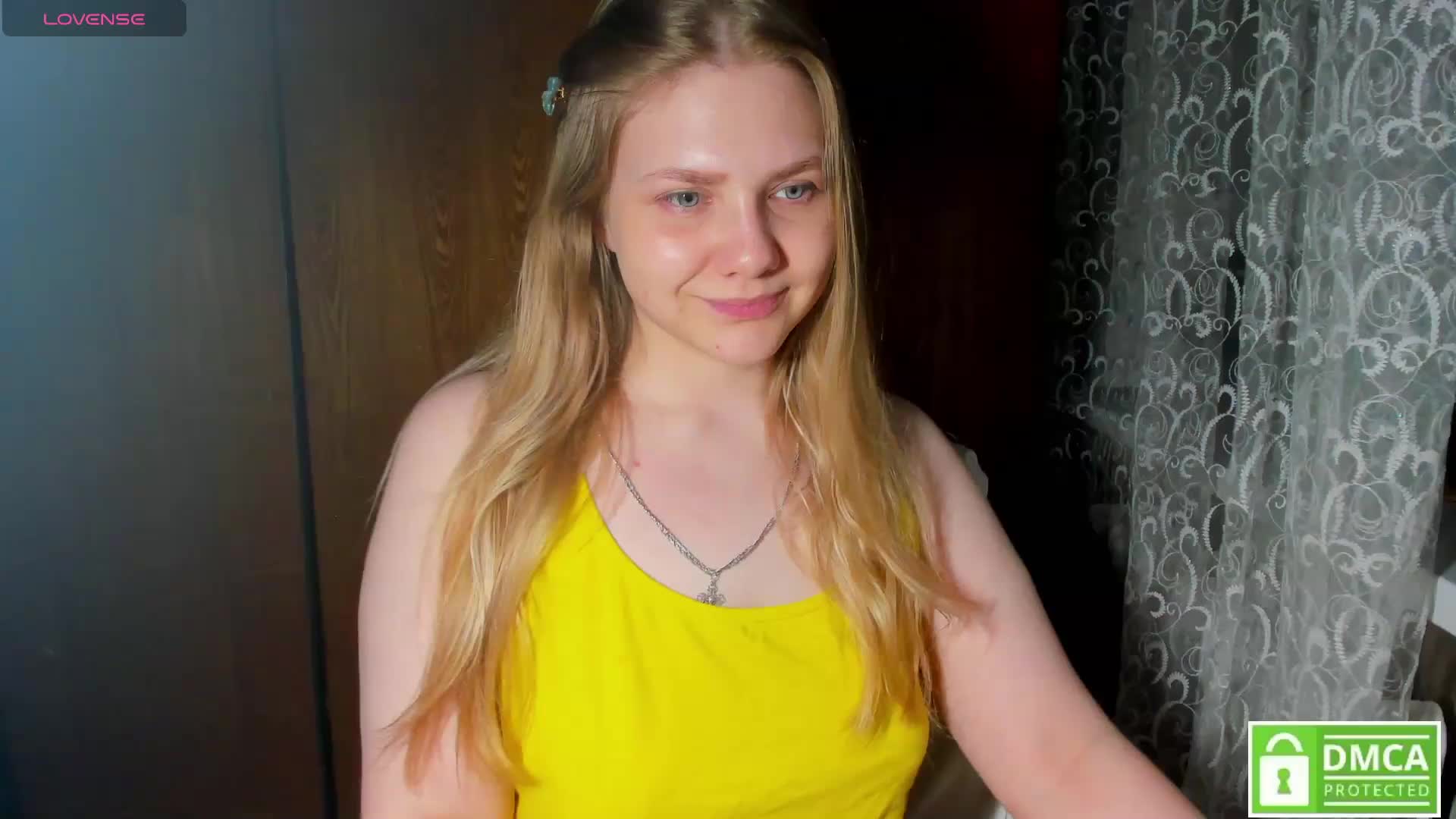 Emma-Frizea Adult Chat April 14, 2026