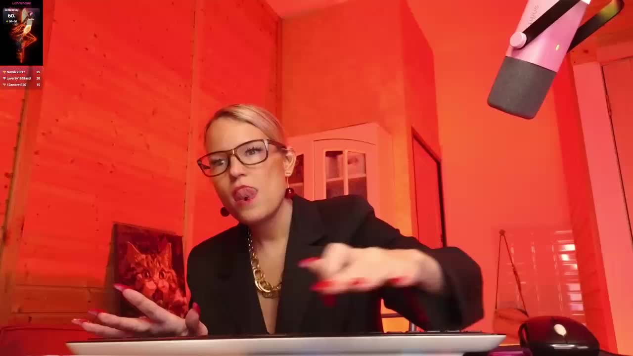 Findom_Lady_Shine Adult Chat April 14, 2026
