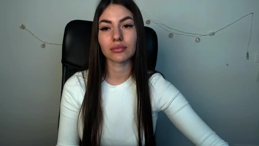 trinny_love Adult Chat April 14, 2026