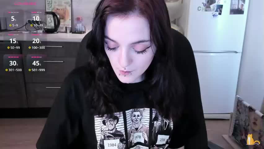 lina_tyaan Adult Chat April 14, 2026