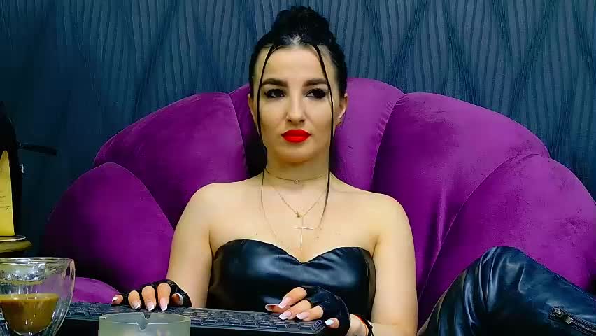 vivianreeve Adult Chat April 14, 2026