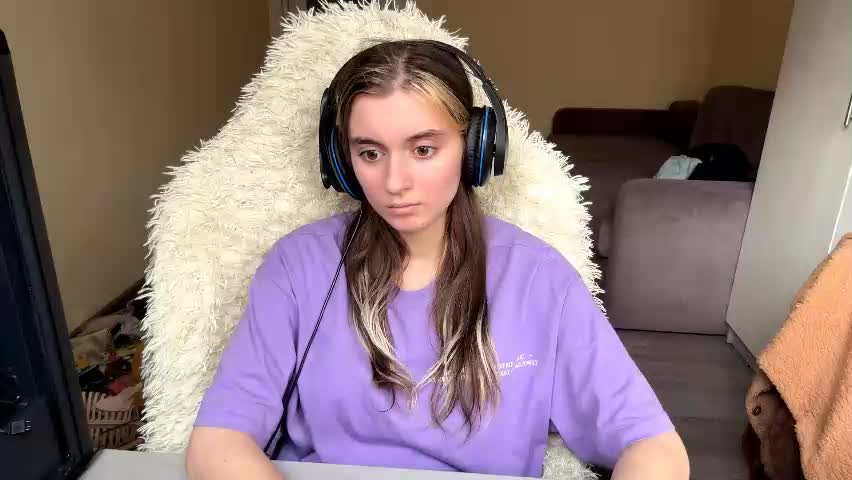 norinefrymyer Adult Chat April 14, 2026