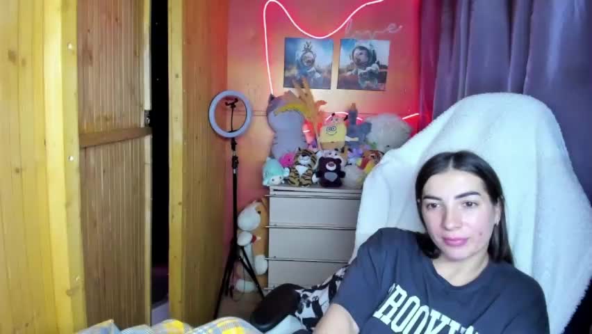 miss_tasy Adult Chat April 14, 2026