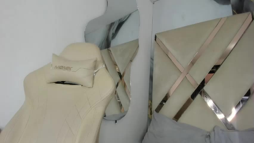 honeyht Adult Chat April 14, 2026