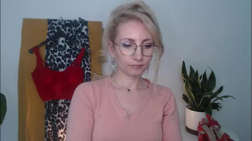 cinderellamoon Adult Chat April 14, 2026