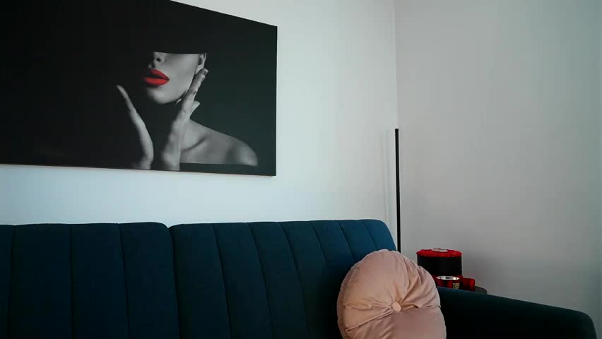 izy_bellee Adult Chat April 14, 2026
