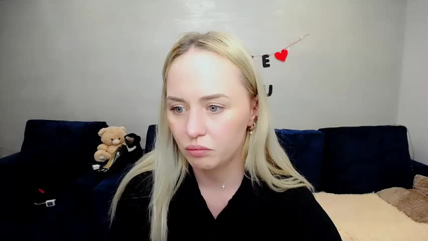 hila_greys Adult Chat April 14, 2026