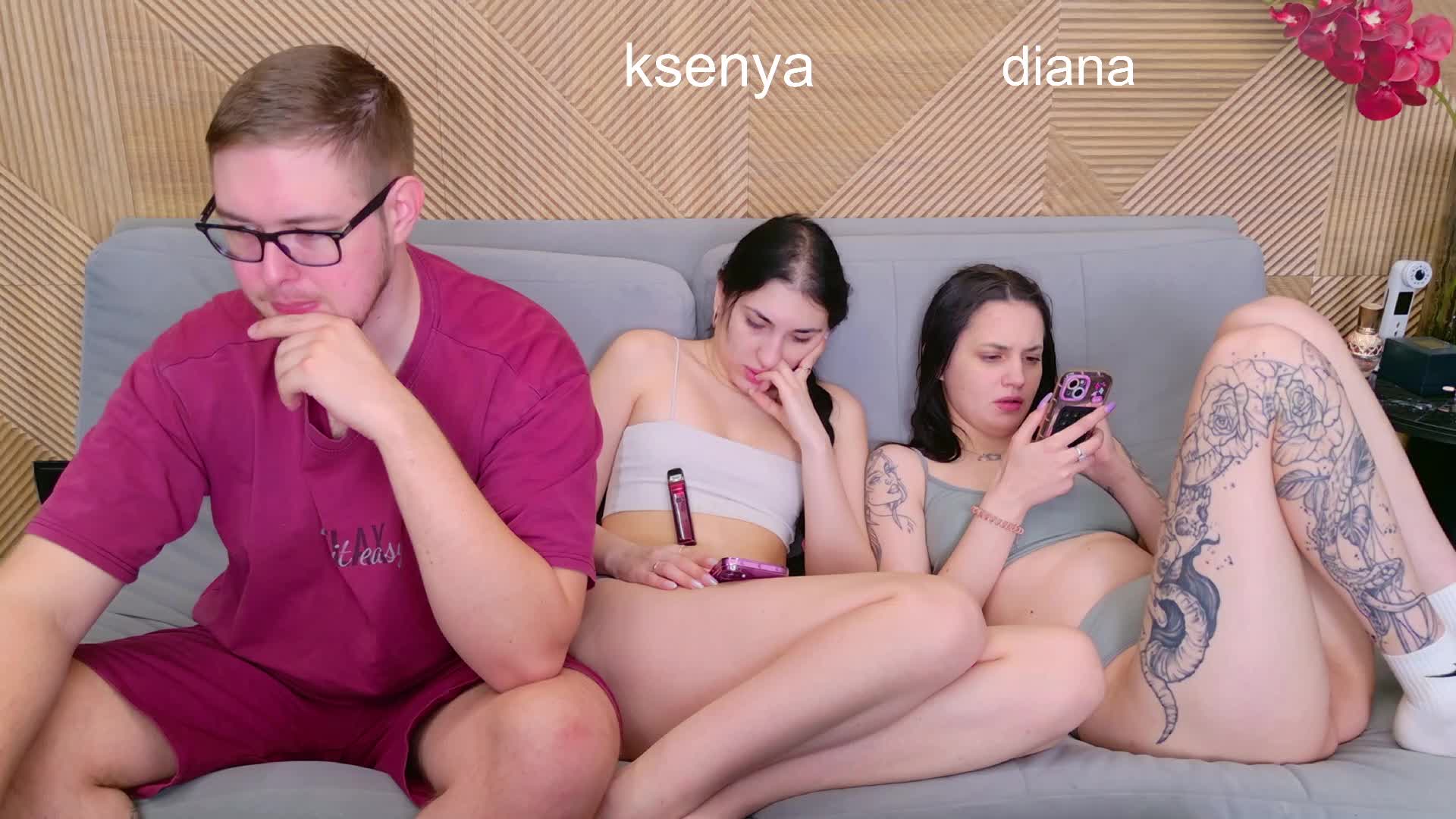 WebcamSlut Adult Chat April 14, 2026