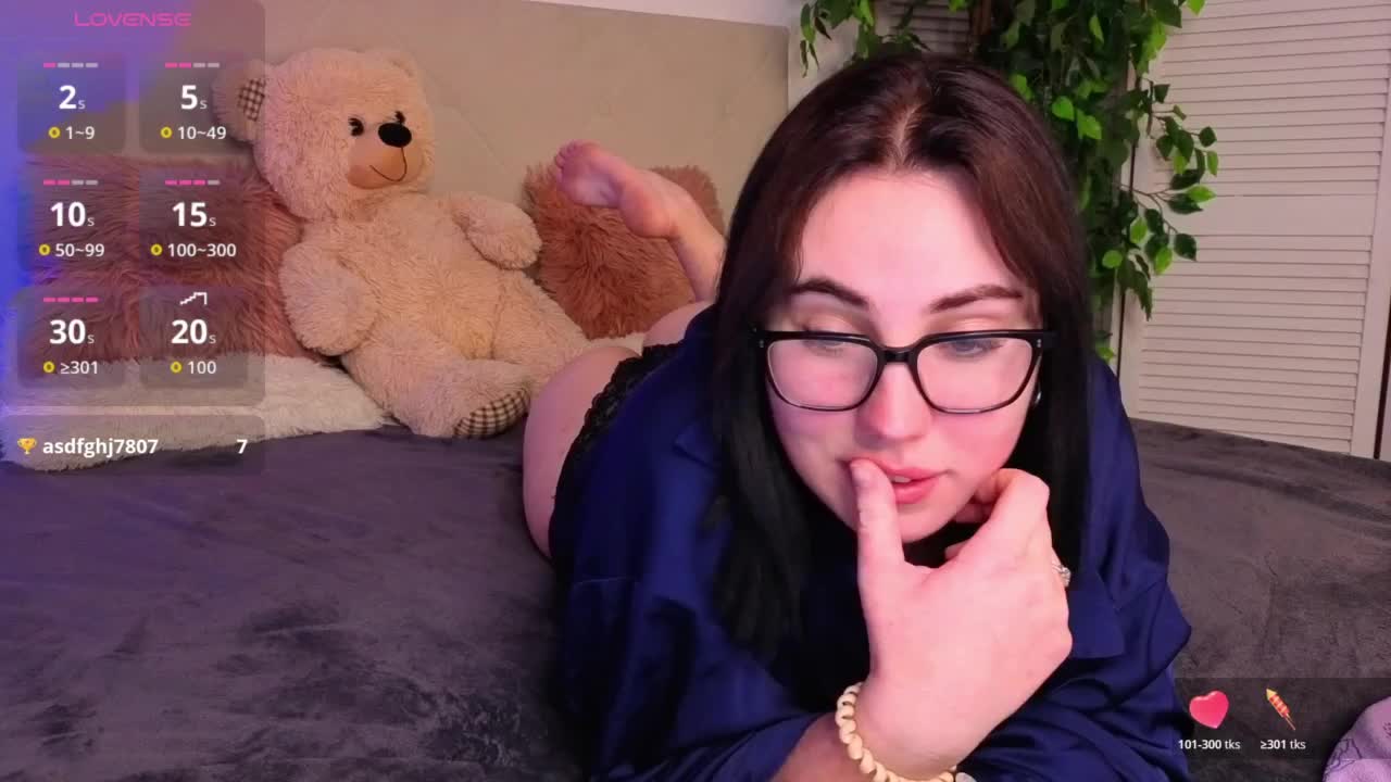 Olivia-ice Adult Chat April 14, 2026