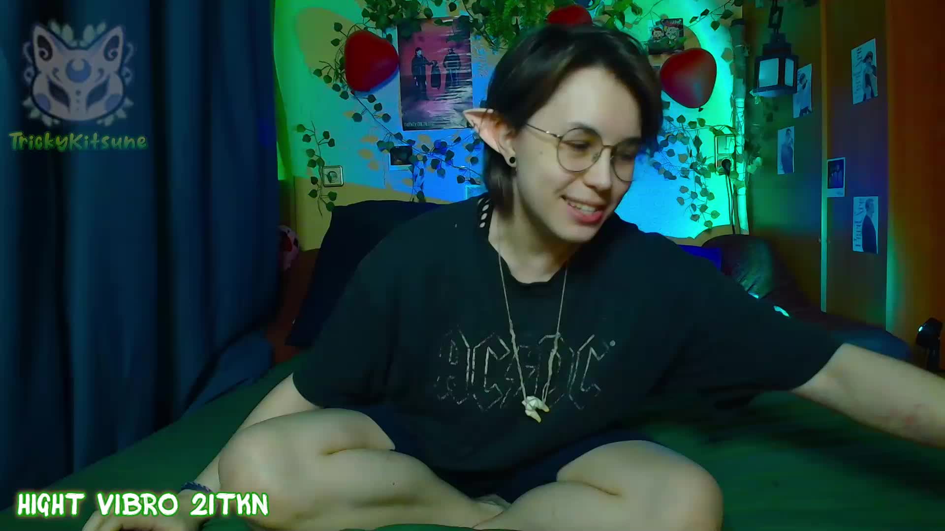 Tricky_Kitsune Adult Chat April 14, 2026