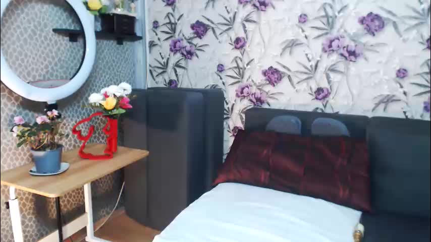 slutishmami Adult Chat April 14, 2026