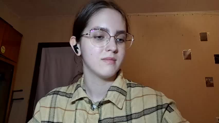 elmeraurora Adult Chat April 14, 2026