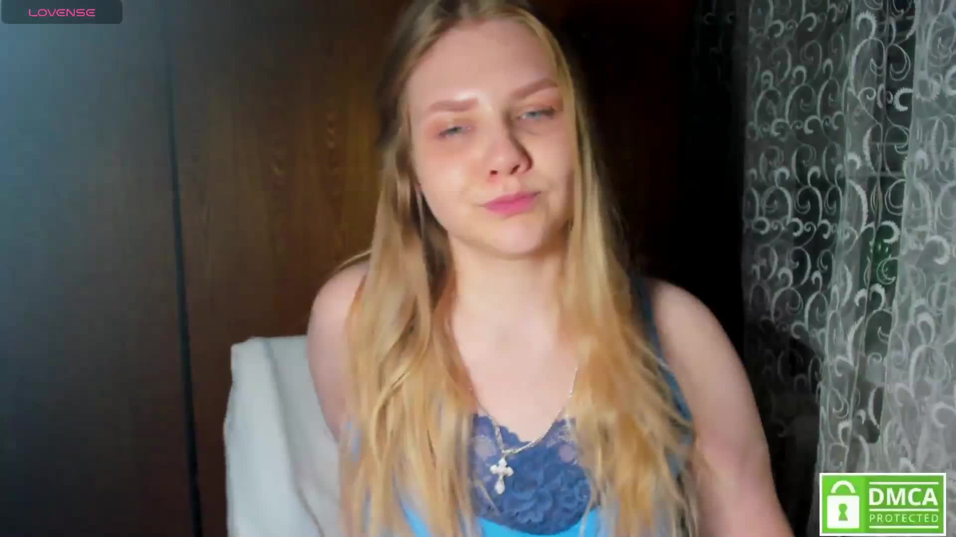 Emma-Frizea Adult Chat April 14, 2026