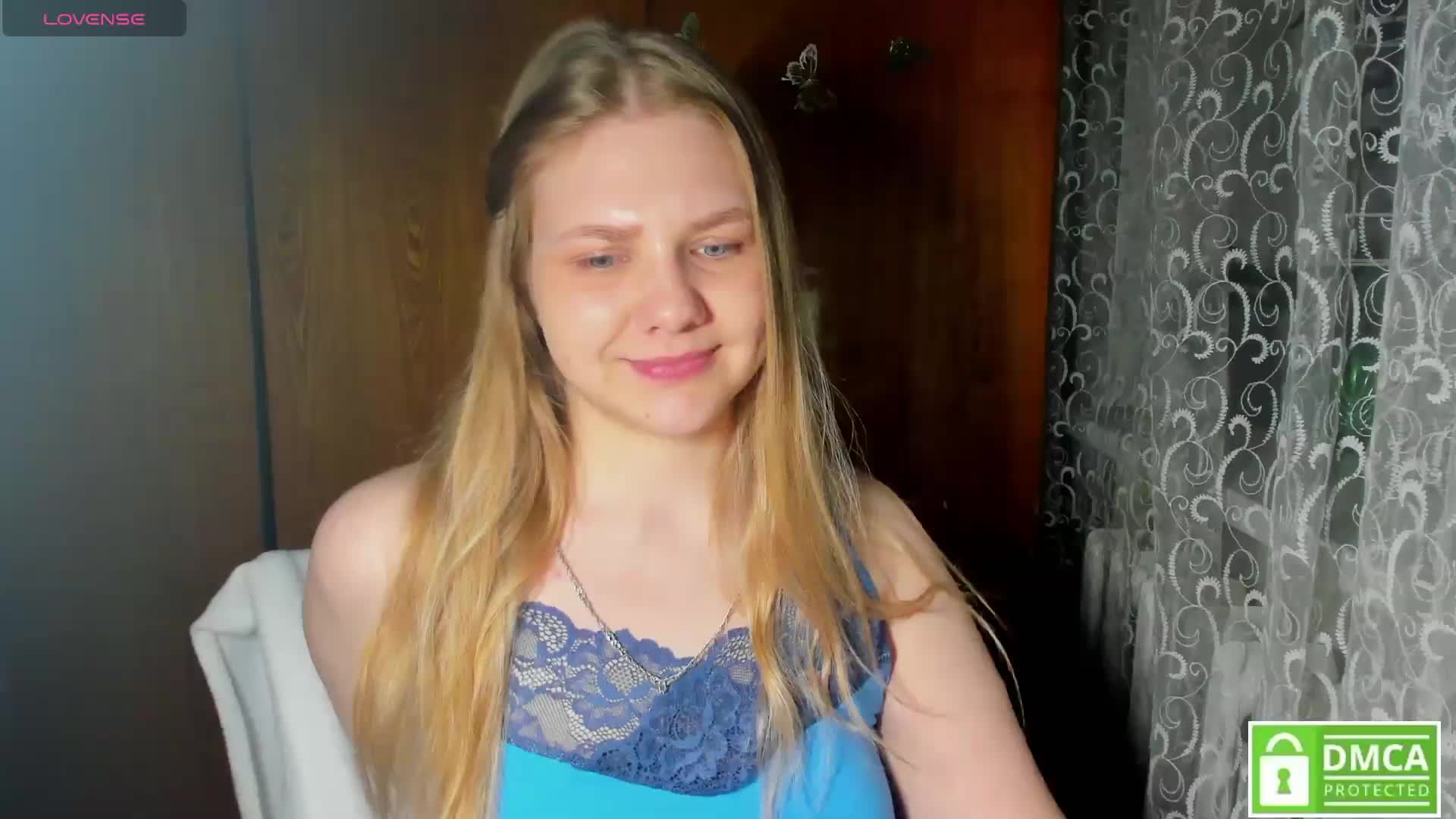 Emma-Frizea Adult Chat April 14, 2026