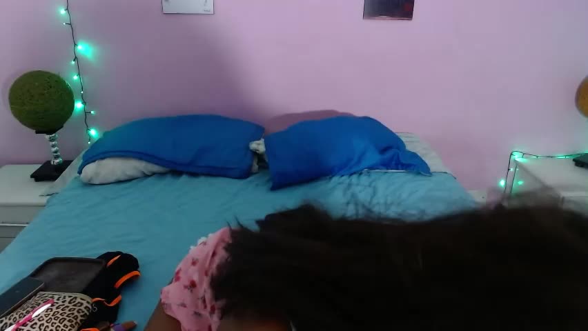 aisha_laurent Adult Chat April 14, 2026