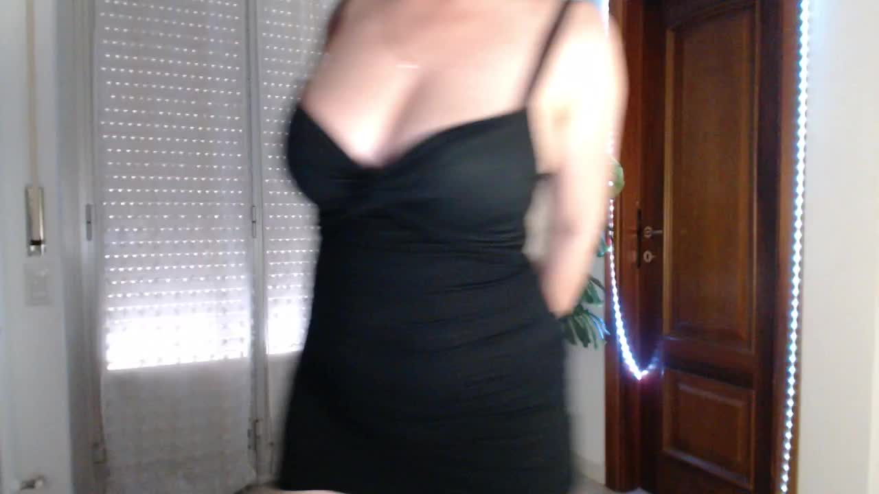 Alina-Lovely Adult Chat April 14, 2026