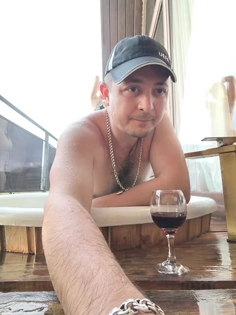 KissMyAss Adult Chat April 15, 2026