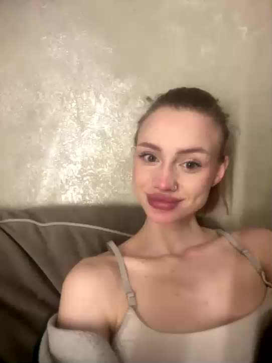 RealLinaaa Adult Chat April 15, 2026