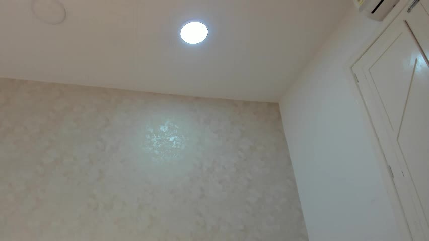 nicoll_ruiz_ Adult Chat April 15, 2026