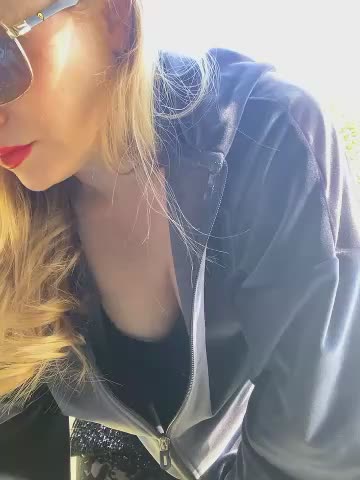 Lady__Maria Adult Chat April 15, 2026