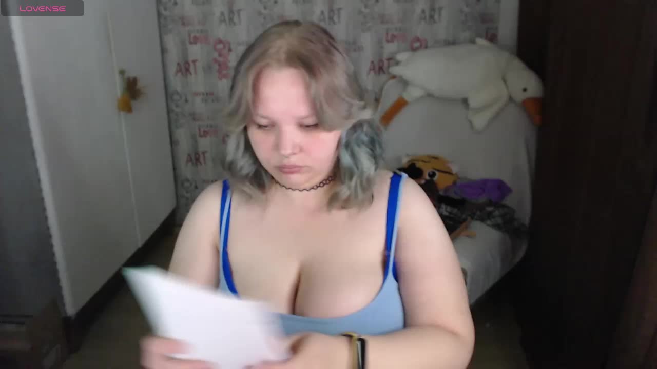-MeooW- Adult Chat April 15, 2026