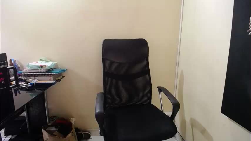 neny445 Adult Chat April 14, 2026