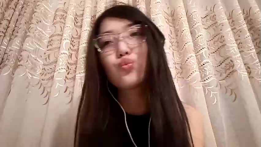 josephinepantle Adult Chat April 14, 2026