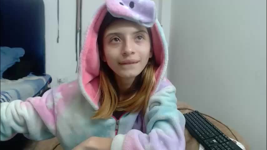 kratos_and_afrodita Adult Chat April 14, 2026