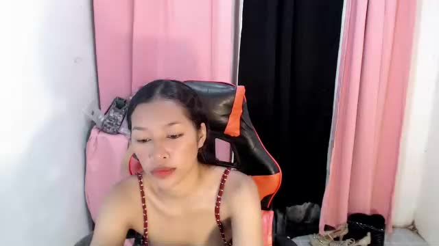 sexy_tamarax Adult Chat April 15, 2026
