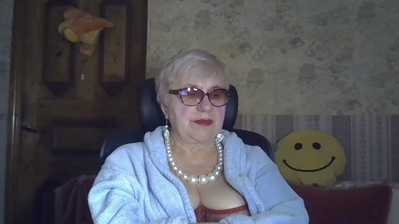 SweetCherry00 Adult Chat April 15, 2026