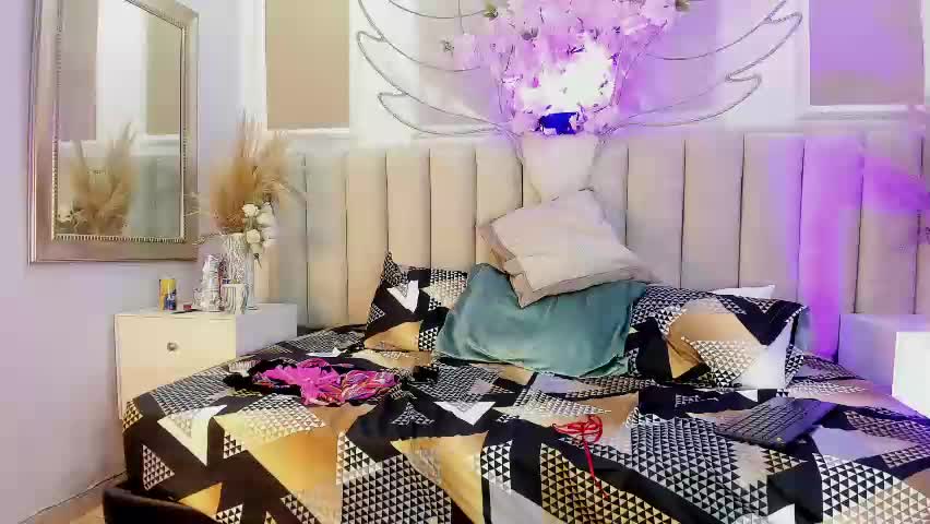 wild_lovers_ Adult Chat April 15, 2026