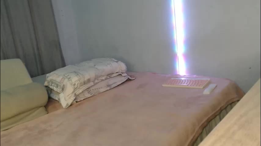 oliviajohnson20 Adult Chat April 15, 2026