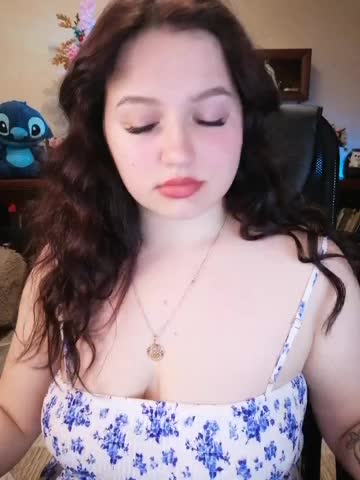 JuliaHesperaks Adult Chat April 15, 2026